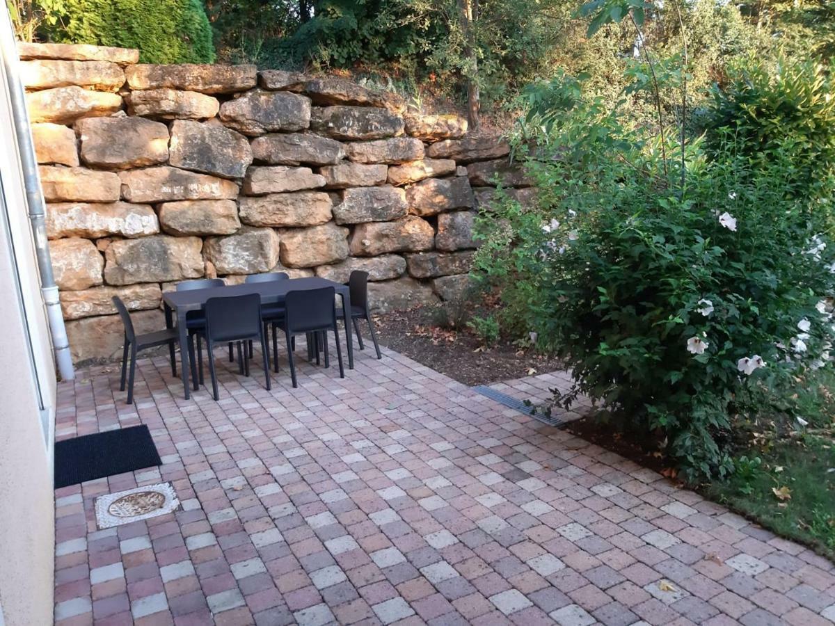 Appartement Dans Propriete Calme En Pleine Nature Шарбоньєр-ле-Бен Екстер'єр фото