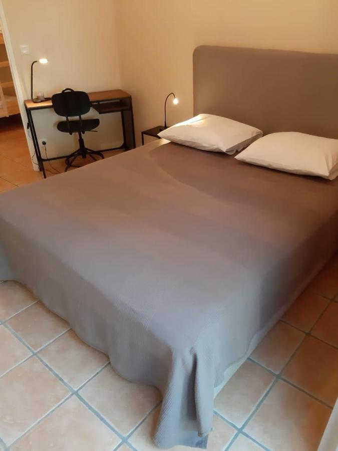 Appartement Dans Propriete Calme En Pleine Nature Шарбоньєр-ле-Бен Екстер'єр фото
